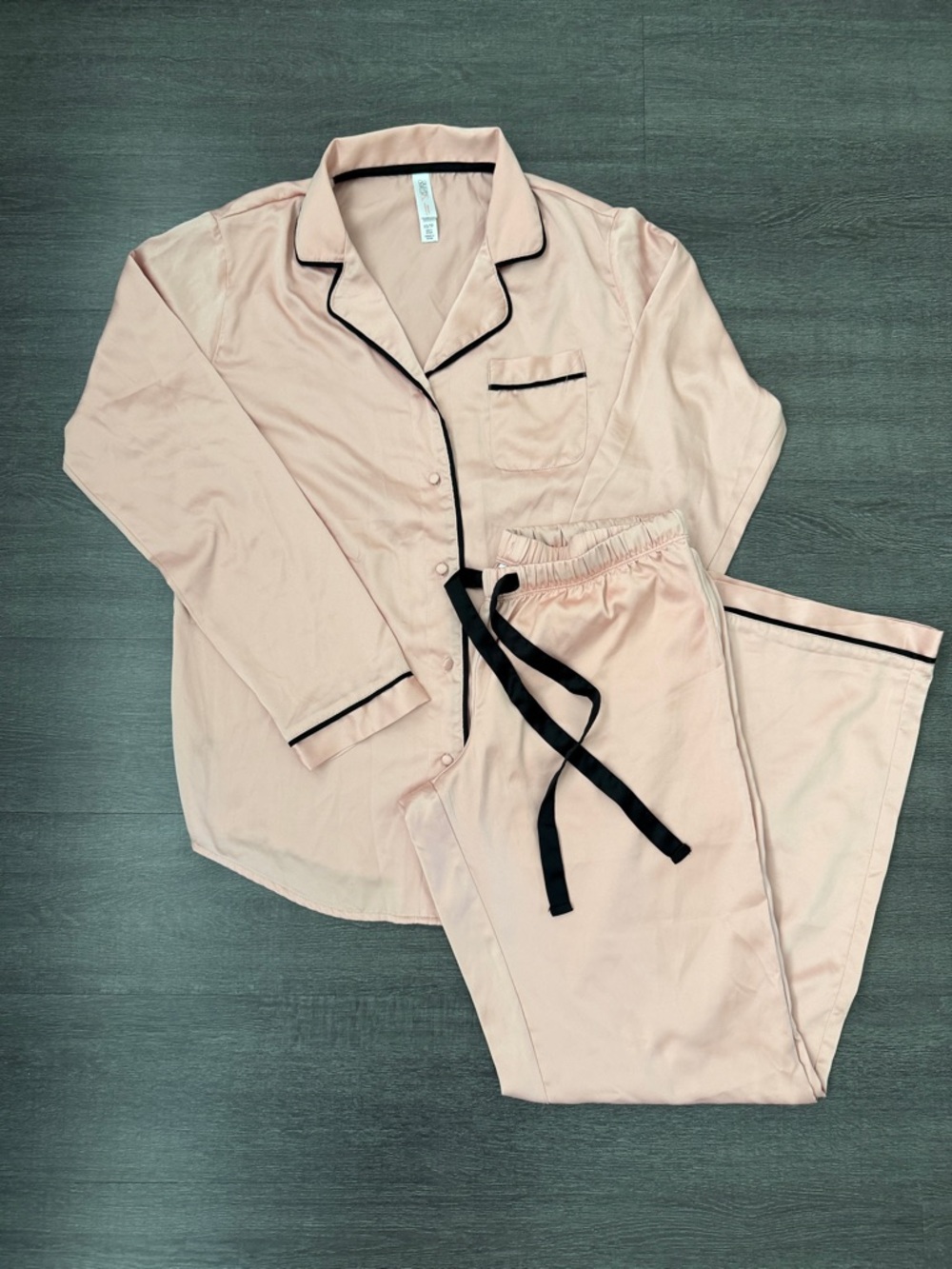 Gilligan & O'Malley Blush Pink Pajama Set with Black Trim